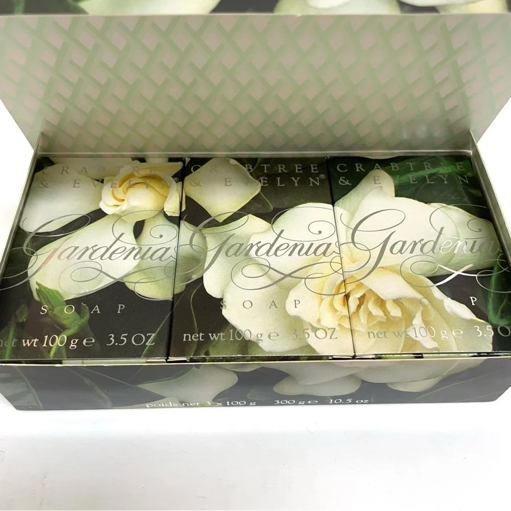 Vintage Crabtree and Evelyn Gardenia soap set new